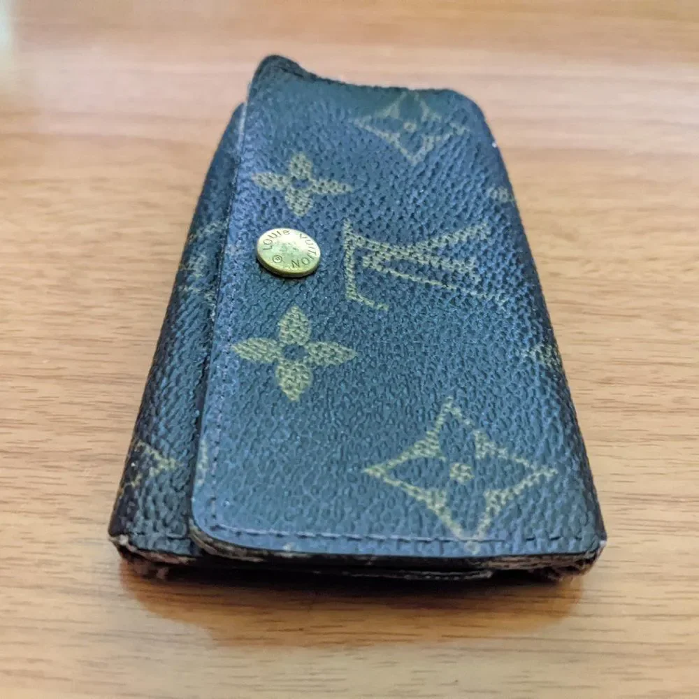 Louis Vuitton Monogram Key Holder/Wallet #1170💥PRICE DROP💥